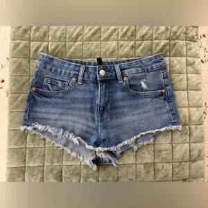 H&M Divided Jean Shorts Size 6